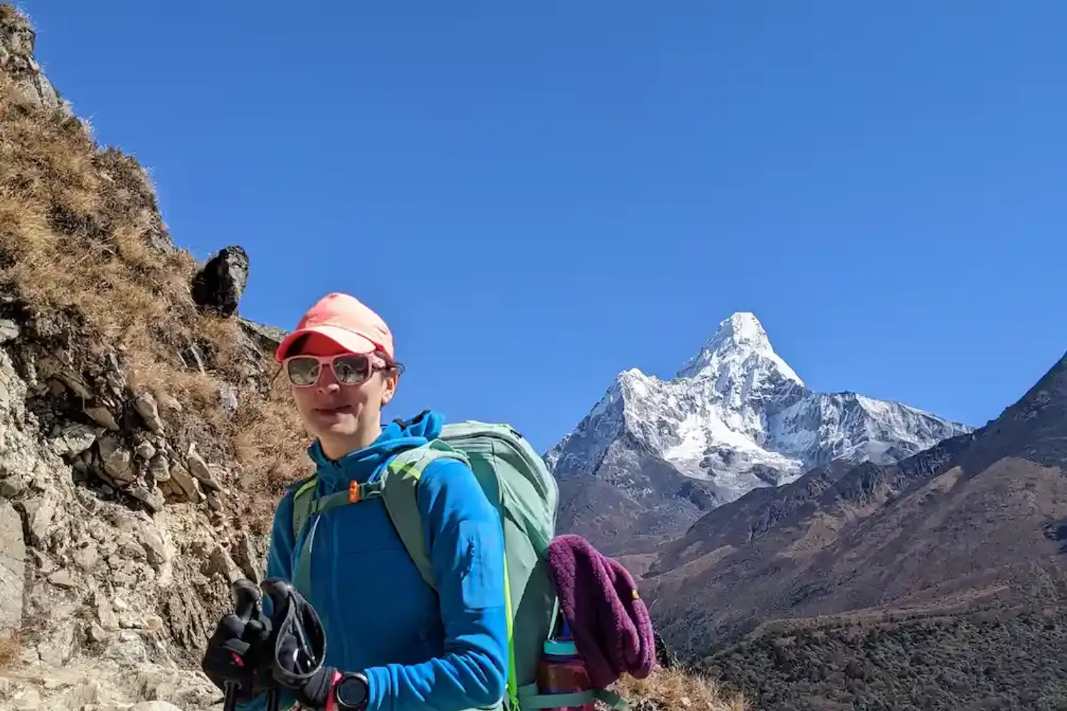 What to wear to the mountains in summer: clothing, backpack, and checklist for hiking and non-technical high mountaineering